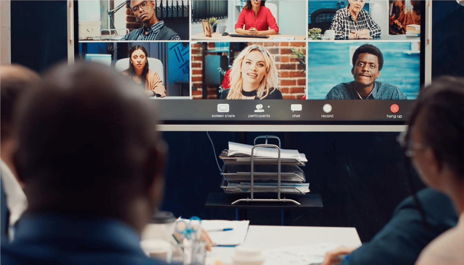 What You Should Expect from a VoIP Video Conferencing Platform